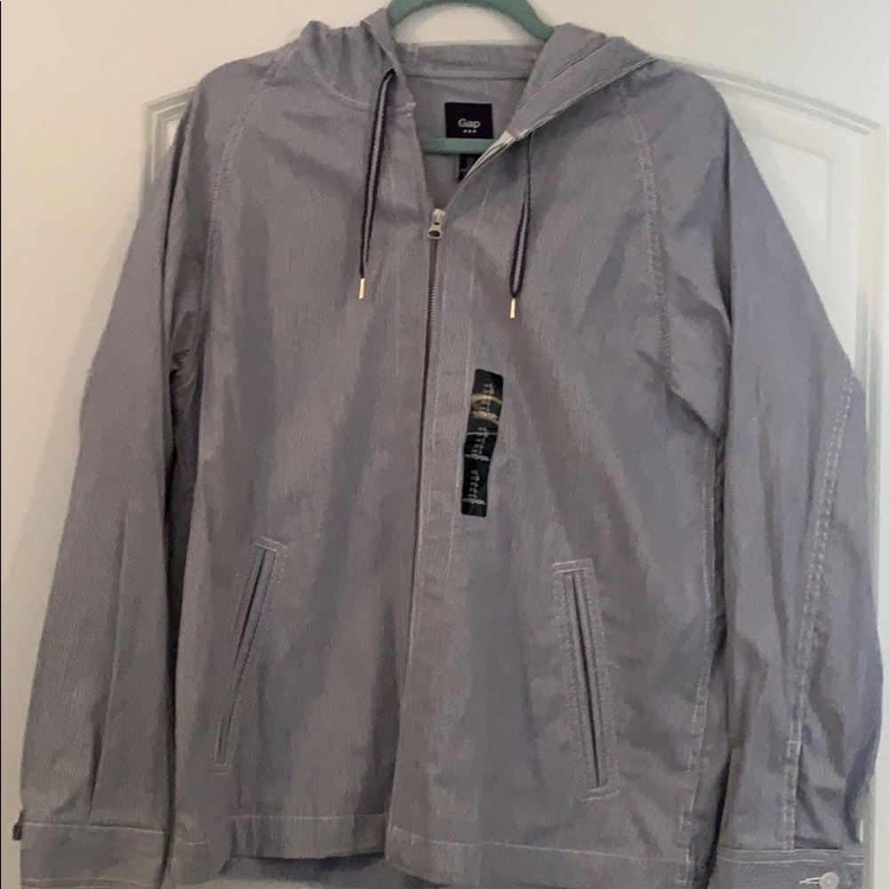 Gap women’s blue & white striped jacket